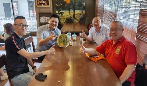 Sharing a cuppa of Lovea Durian Coffee with Mr. Lim Tooi Heng at Starbucks. Merchant engagements take place anywhere